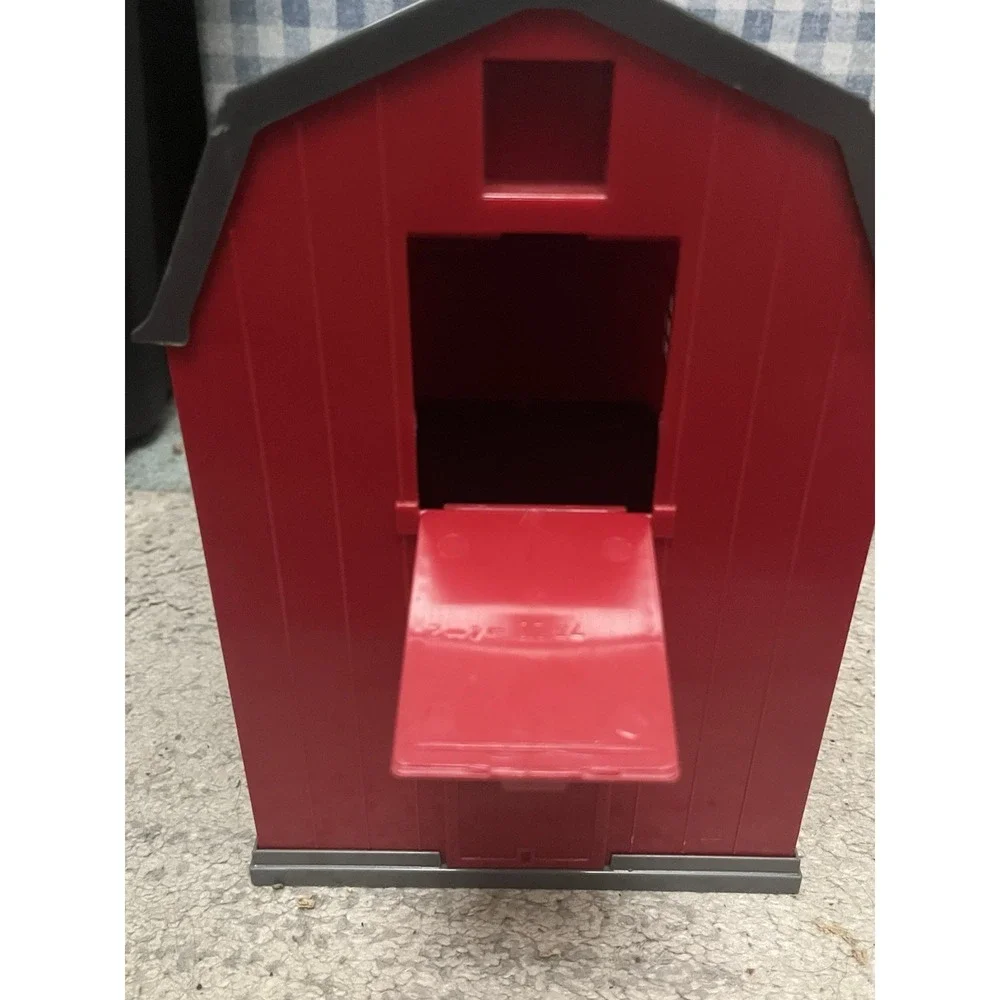 Farm Player Farmland Red Barn‎ Carrying Case (Barn Only)